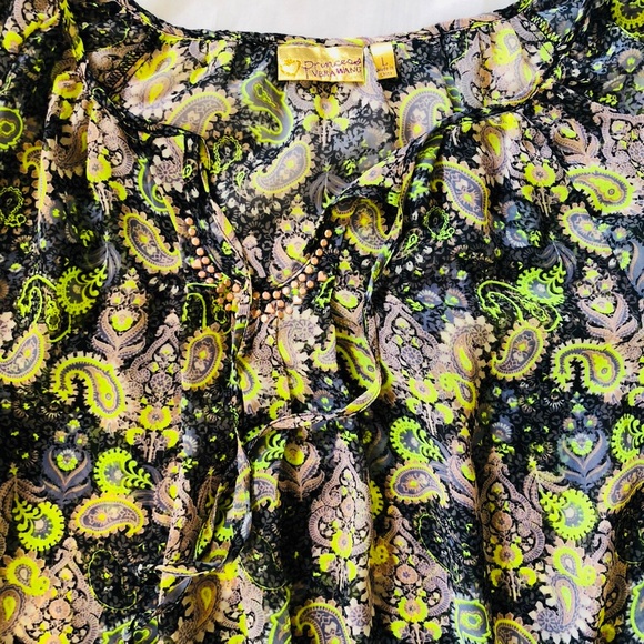 🌺Paisley semi sheer peasant top - Picture 3 of 3